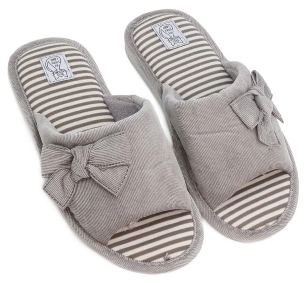 Тапочки женские LuckyLand открытый нос коричневые, р. 37
Тапочки женские LuckyLand открытый нос коричневые, р. 37