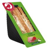 Изображение товара Сэндвич АШАН Красная птица с ростбифом на зерновом хлебе, 150 г