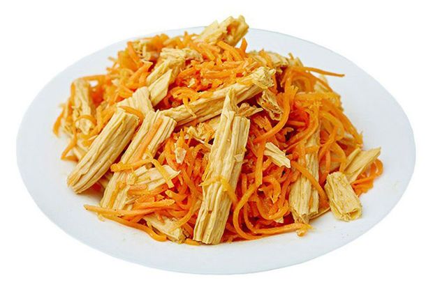 Спаржа с морковью по-корейски Илья Муромец, 200 г