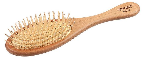 Расческа Zinger с пластиковыми зубьями 620₽