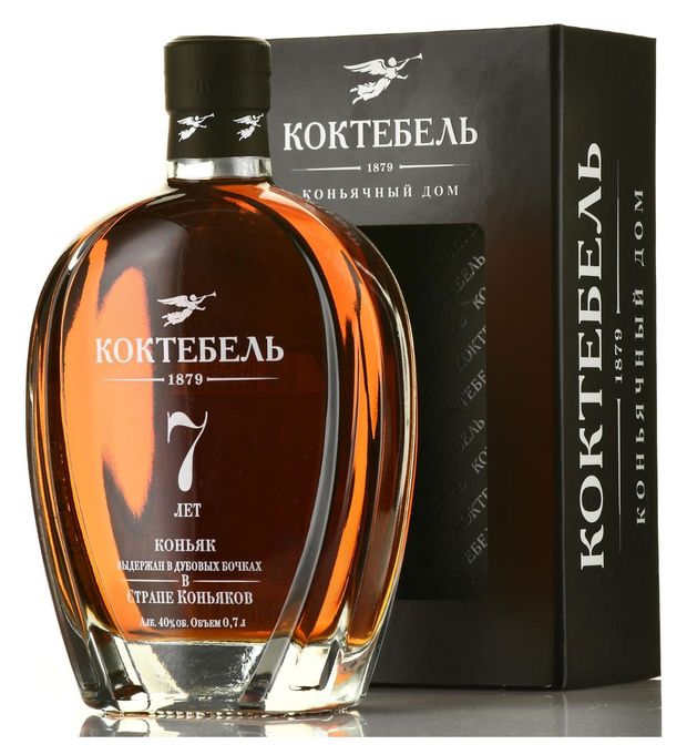 Коньяк Коктебель 7 лет в подарочной упаковке Россия, 0,5 л