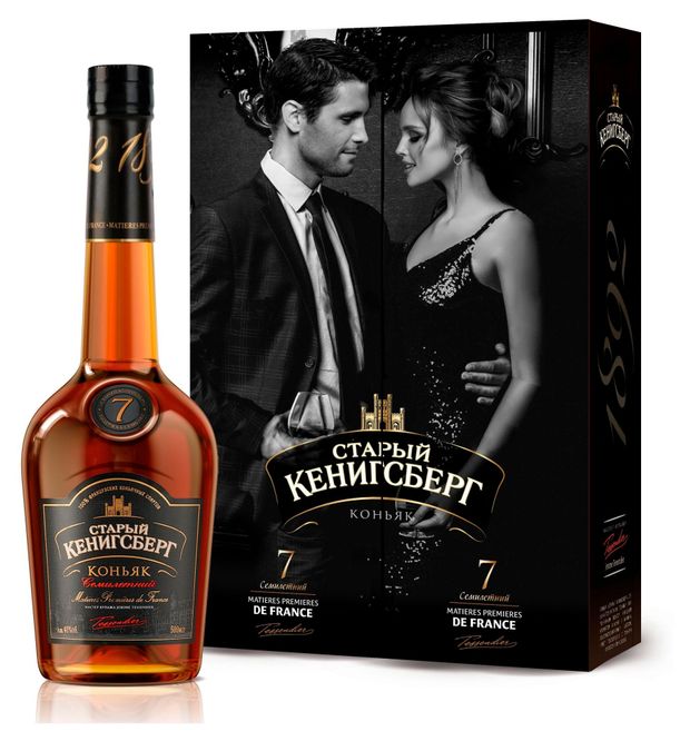 Коньяк Старый Кенигсберг 7 лет в подарочной упаковке Россия, 0,7 л