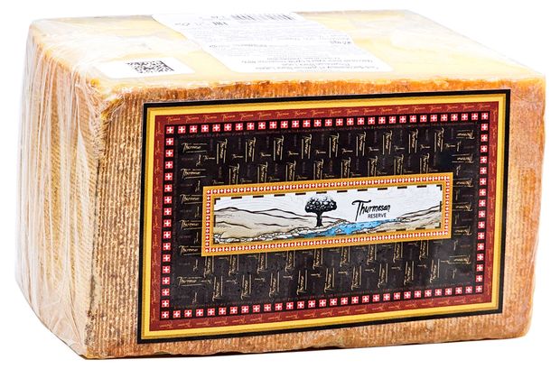 Сыр Турмезан Neuenschwander Black label 48% БЗМЖ, вес