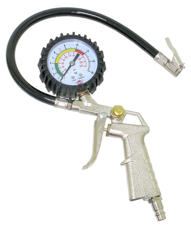Пистолет для подкачки колес М5 с манометром 1450₽