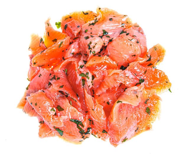 Закуска из маринованной кеты Рыбный цех с зеленью 200 г 1900₽