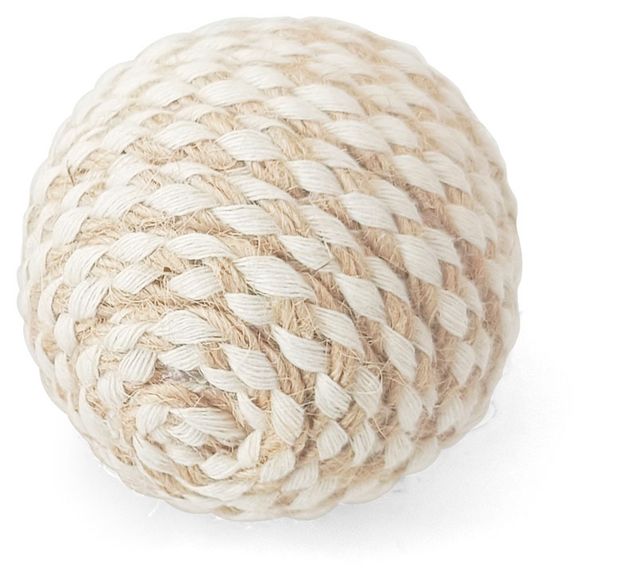 Игрушка для кошек Triol Шарик из сизаля d 45 мм 60₽