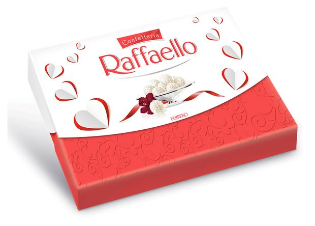 Конфеты RAFFAELLO с цельным миндальным орехом в кокосовой обсыпке, 90 г