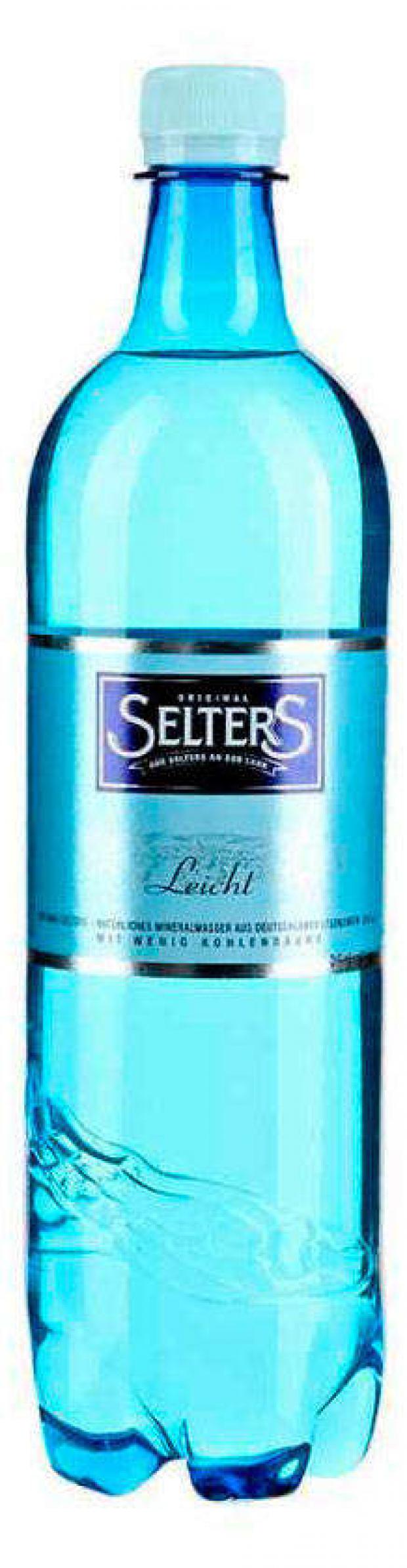 

Вода минеральная Selters Leicht с газом, 1 л