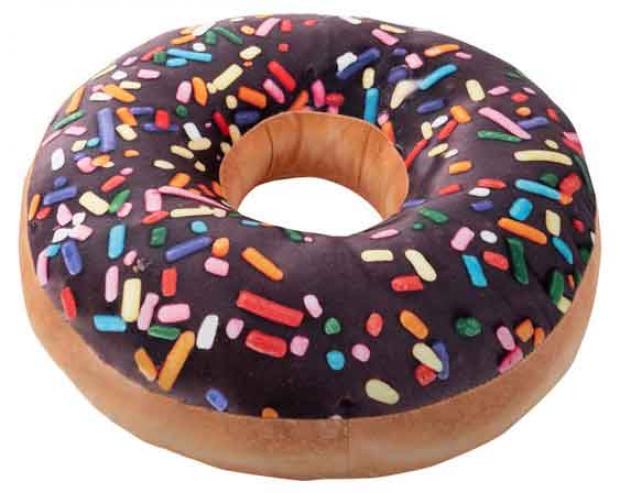 Подушка декоративная Home Queen Пончик 38 см 646₽