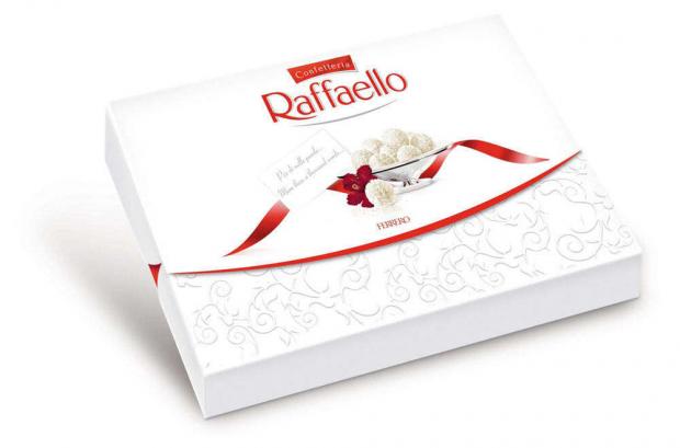 Конфеты Raffaello с миндальным орехом 90 г 168₽