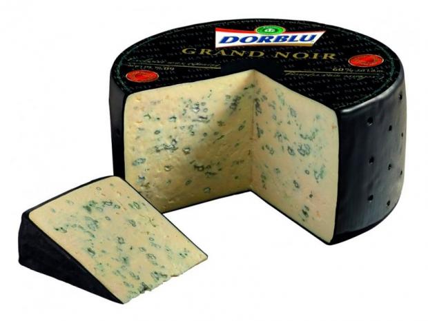 

Сыр мягкий Dorblu Grand Noir с голубой плесенью 60%, вес