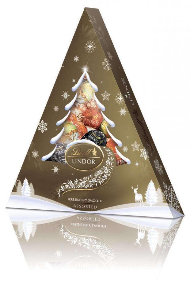 

Набор конфет Lindt LINDOR Ассорти елка, 125 г