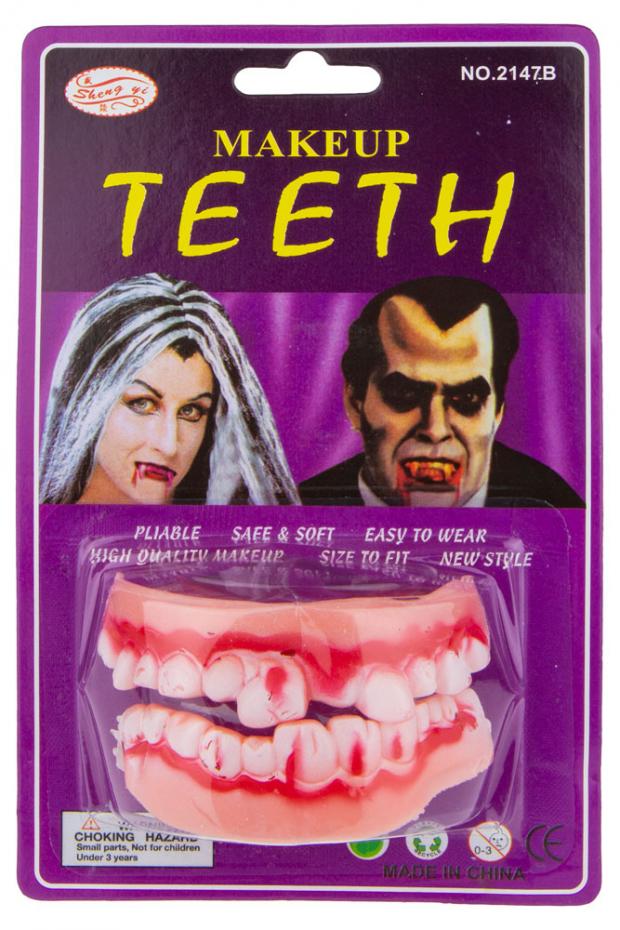 

Накладные зубы Вампира