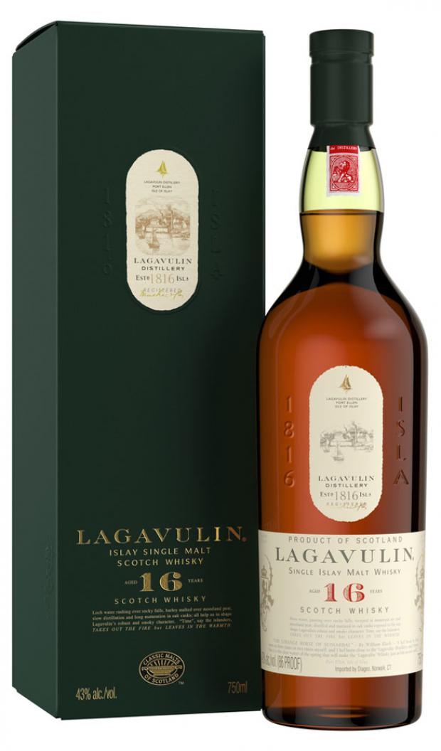 

Виски Lagavulin 16 Year Old в подарочной упаковке Шотландия, 0,75 л