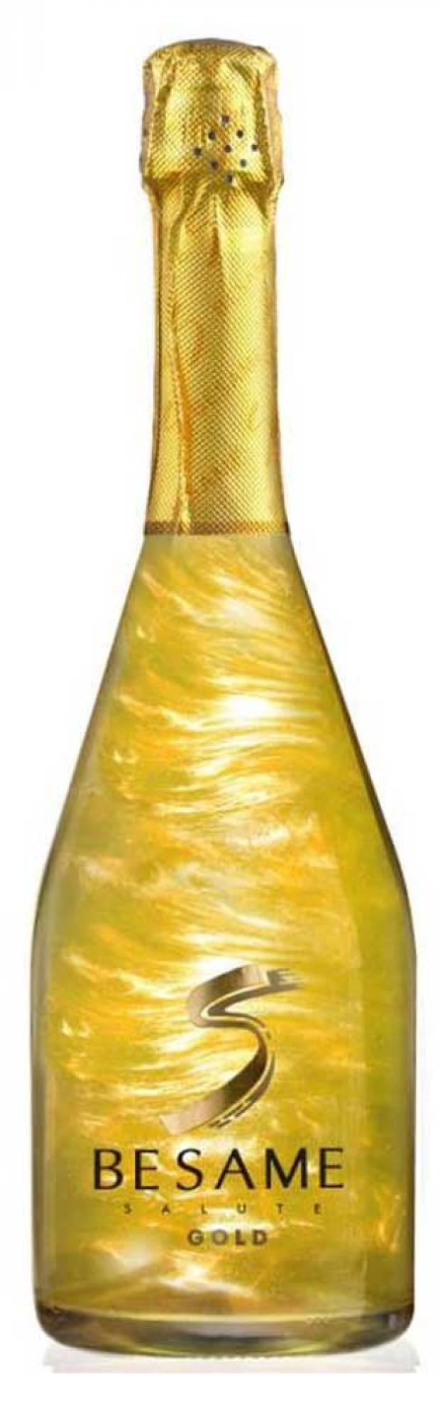 

Винный напиток Besame Gold газированный сладкий Россия, 0,75 л