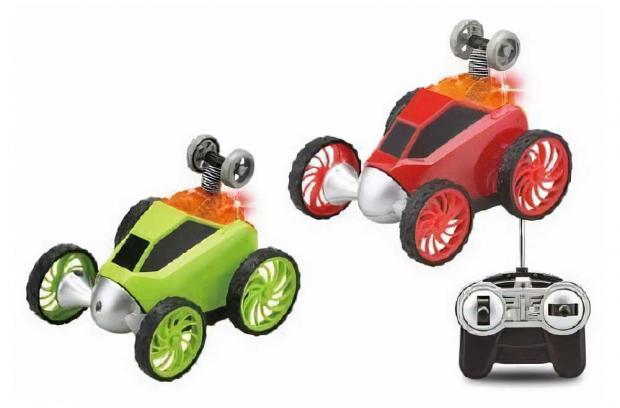 

Машина-перевёртыш One Two Fun на радиоуправлении