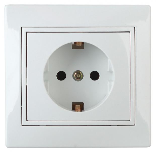 Розетка Intro 2PE Schuko Plano 1-202-01 16А-250В СУ 90₽