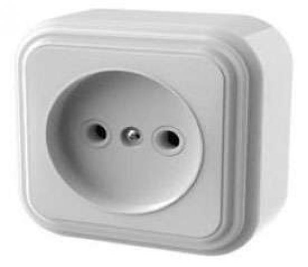 Розетка duwi Palazzo скрытой проводки без заземления 1-местная слоновая кость 65₽