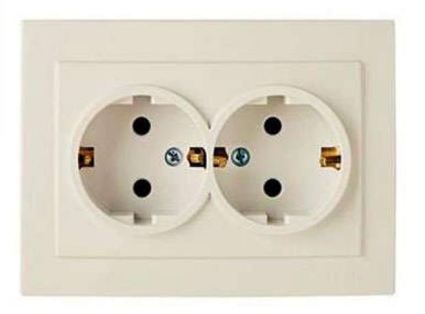 Розетка duwi Palazzo скрытой проводки с заземлением 2-местная слоновая кость 118₽