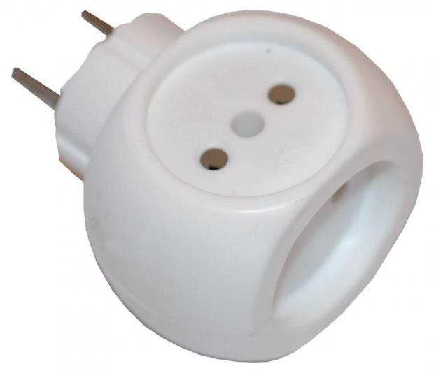Тройник электрический универсальный Бочонок белый 16А 42₽