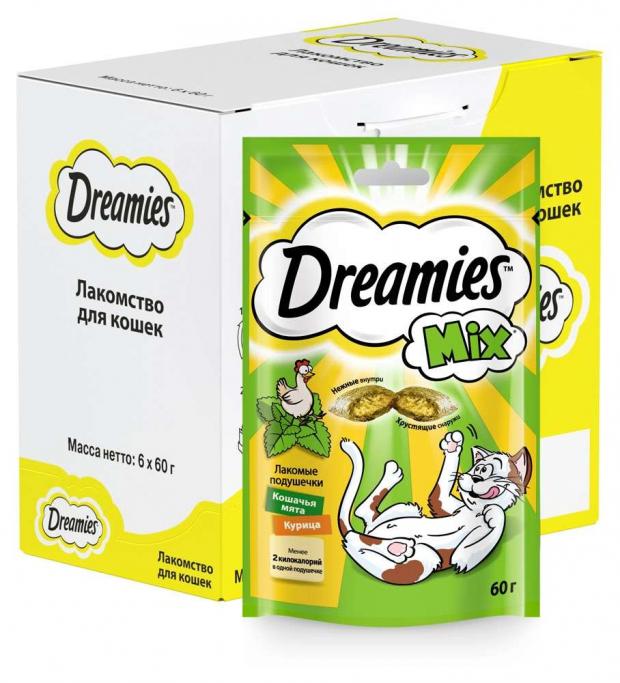 Лакомство для кошек Dreamies Mix подушечки с мятой и курицей 60 г 55₽