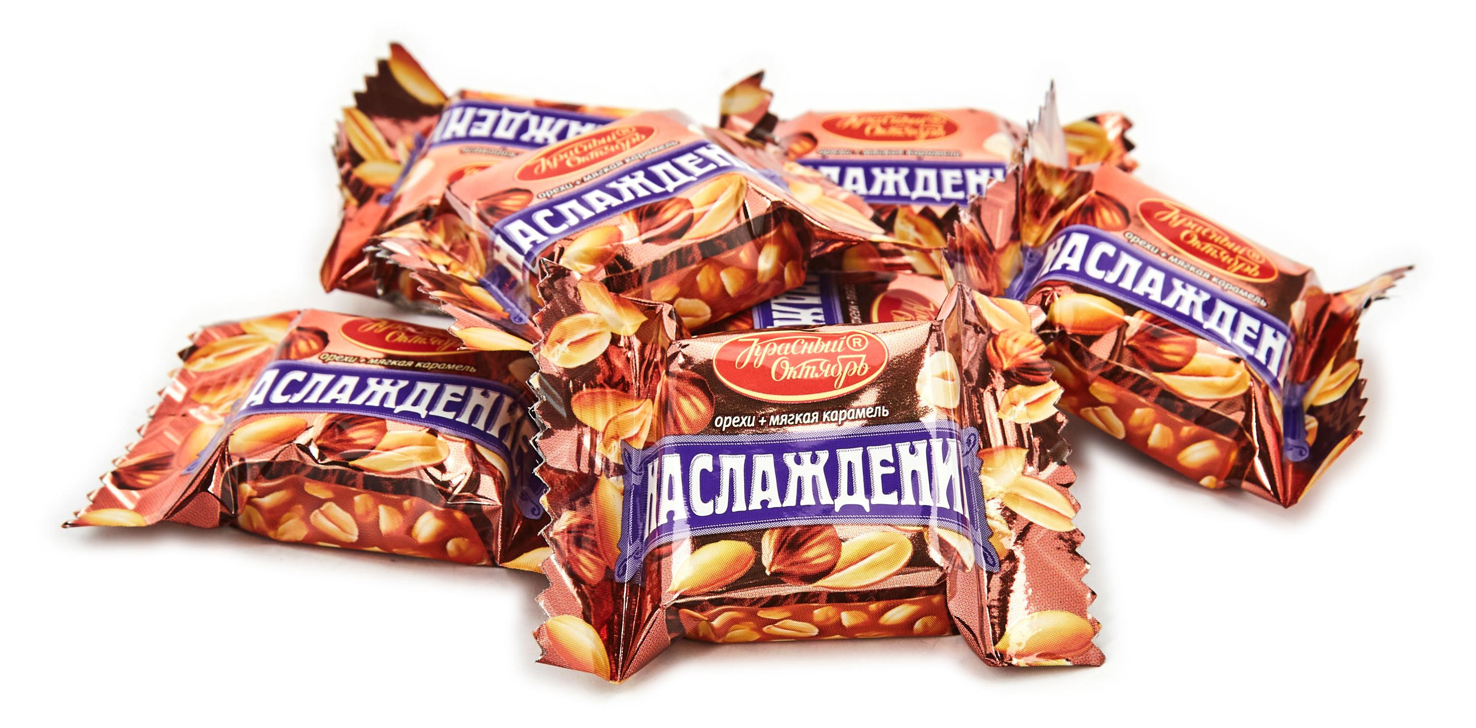 

Конфеты Красный октябрь Наслаждение орехи и мягкая карамель, вес