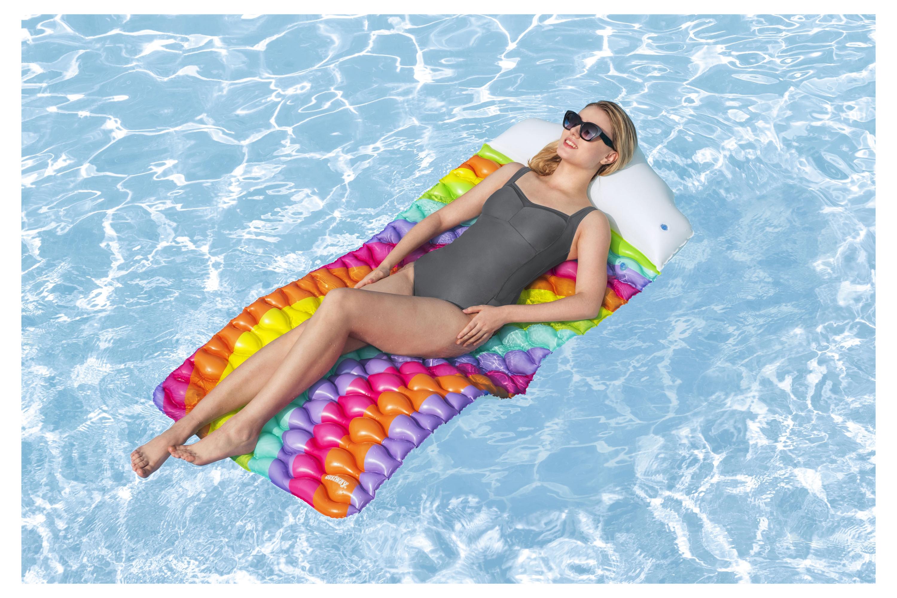 https://www.auchan.ru/files/original/31576556