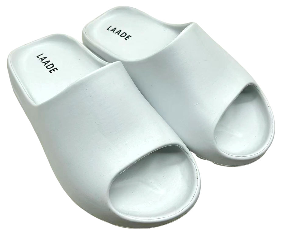 

Сланцы женские LAADE белые