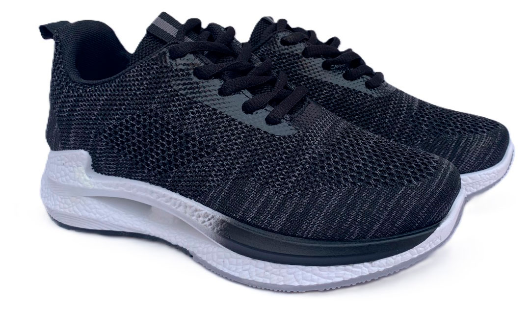 

Полуботинки женские LAADE черные