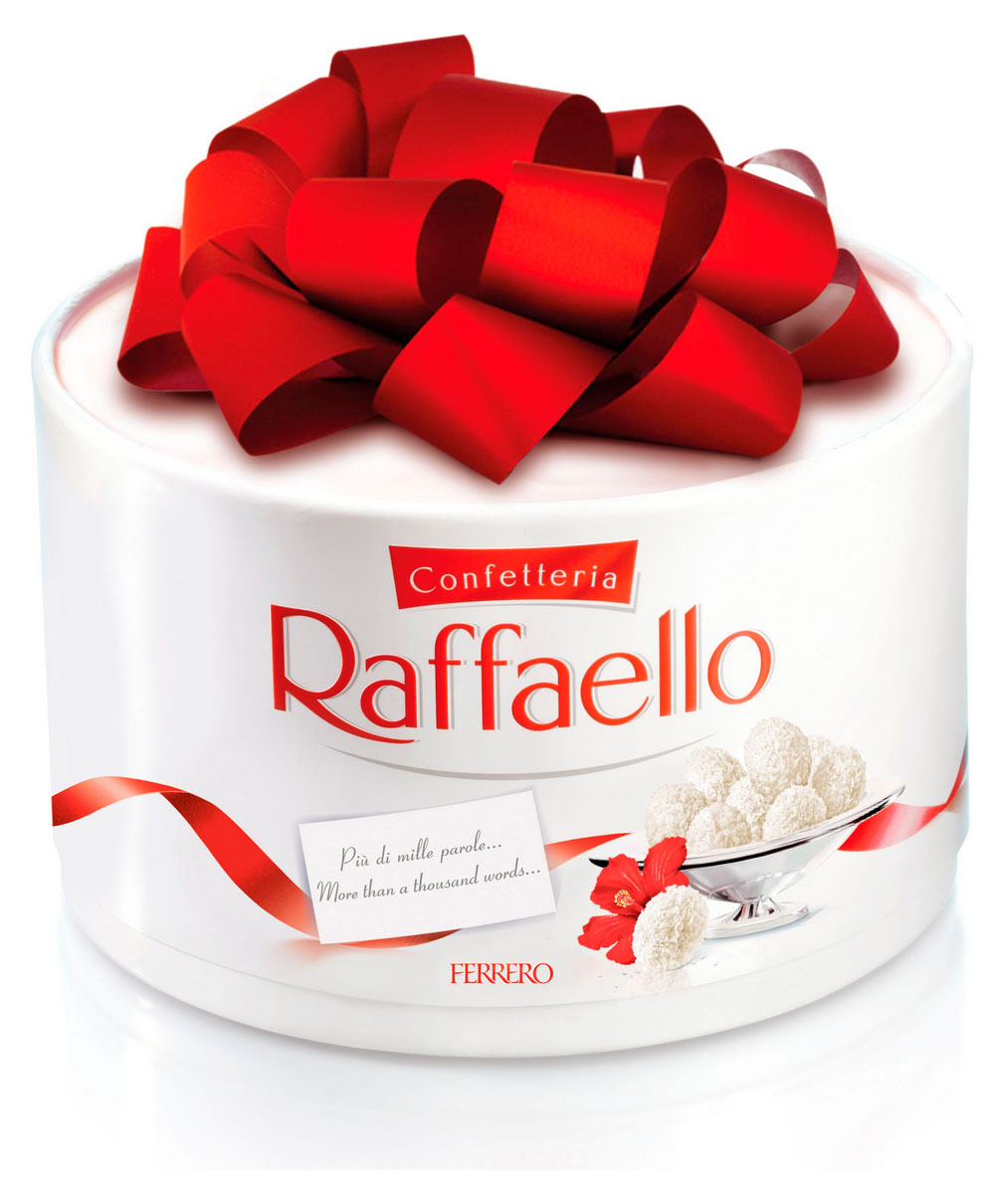 Изображение товара RAFFAELLO Конфеты с миндалем и кокосовой обсыпкой в подарочной упаковке 200 г