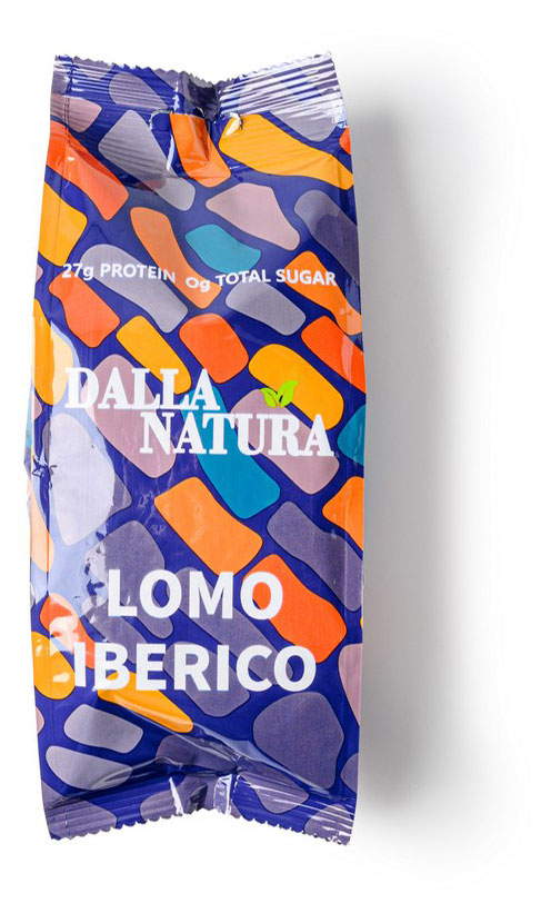 Изображение товара Мясные снеки сыровяленые Ломо Dalla Natura Lomo Iberico из свинины остро-пряные, 28 г
