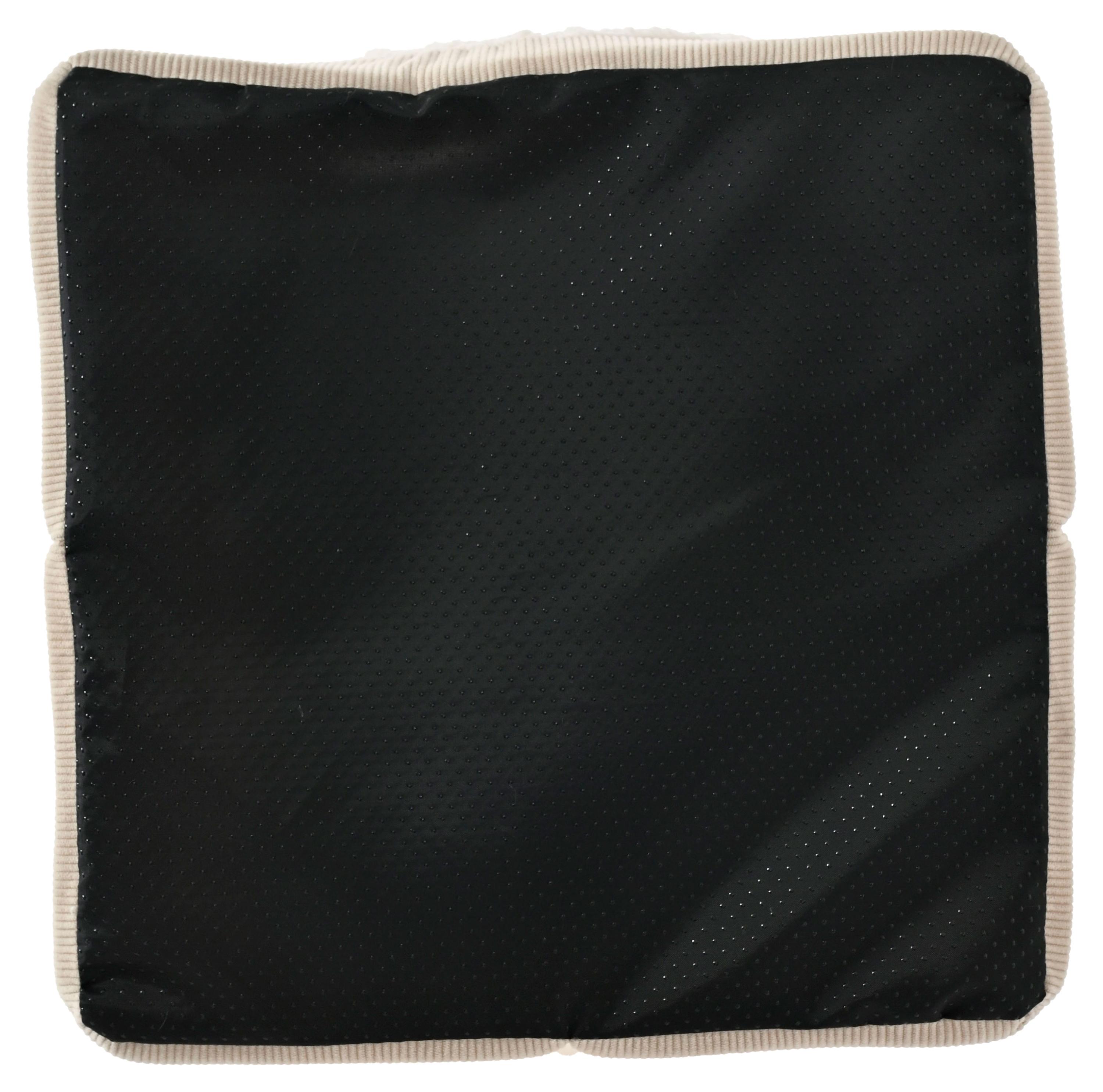 https://www.auchan.ru/files/original/37271733