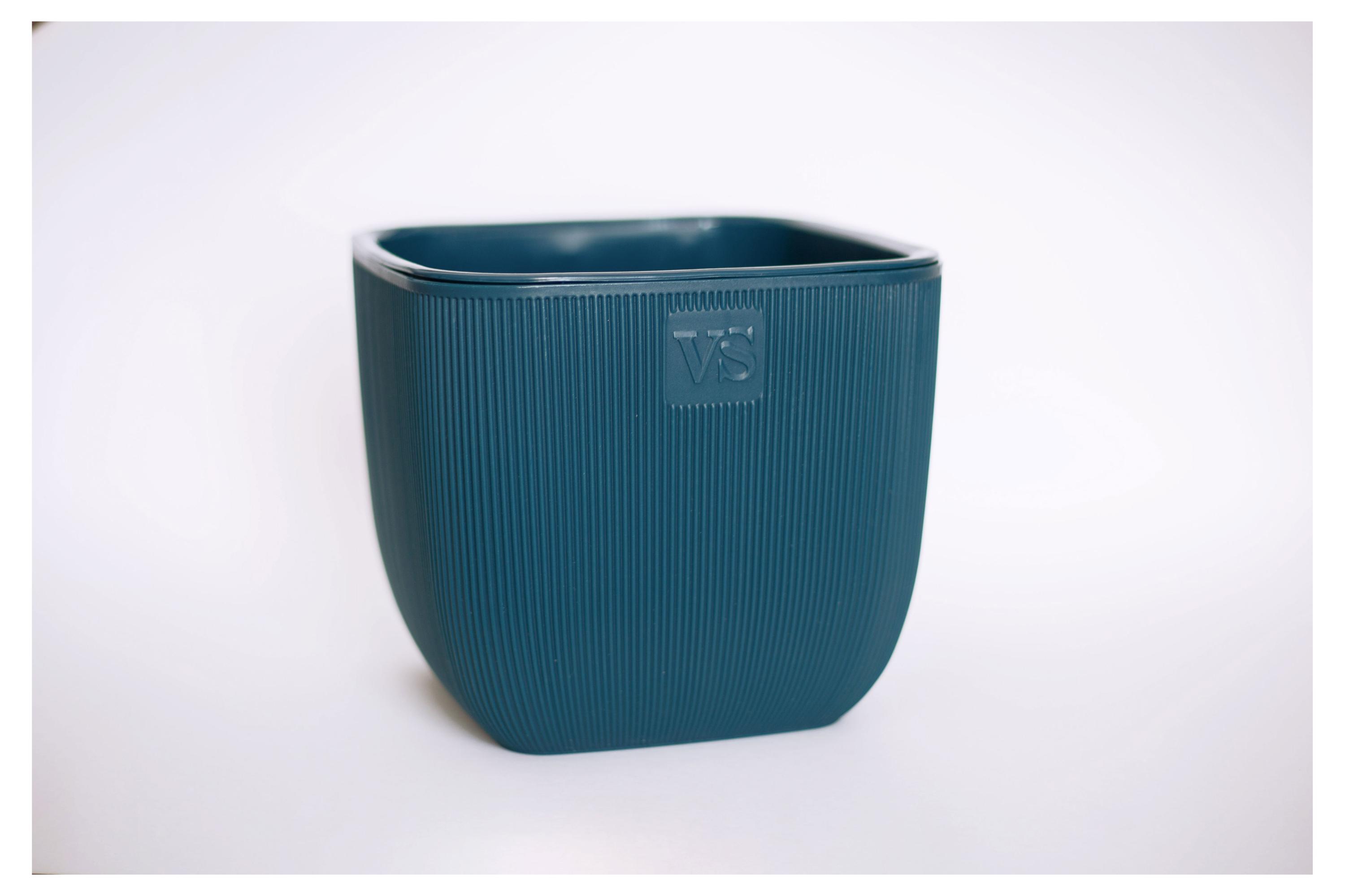 https://www.auchan.ru/files/original/37379127