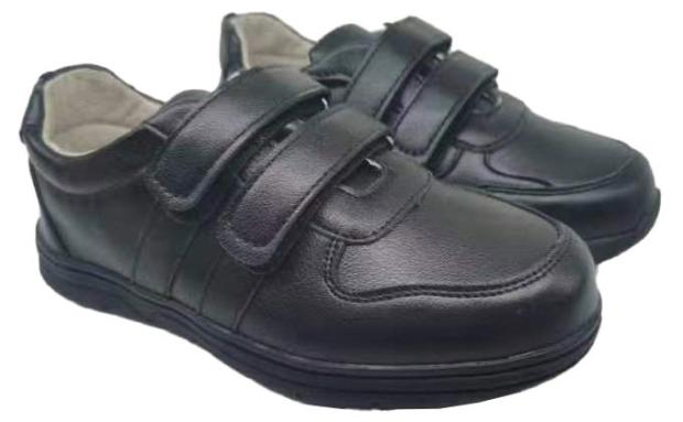 

Полуботинки для мальчика LAADE черные