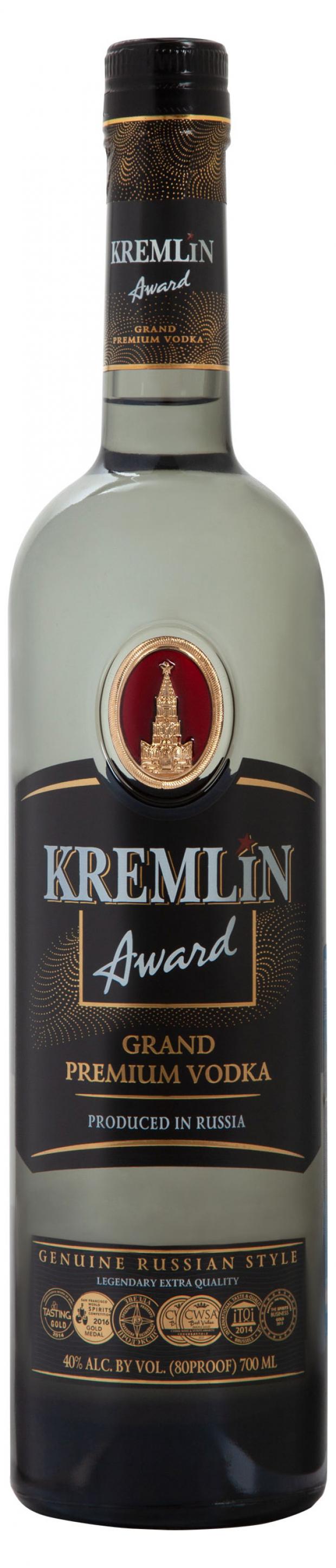 Водка Kremlin Award Grand Premium Россия, 0,7 л водка kremlin award classic в подарочной упаковке со стопками россия 0 7 л