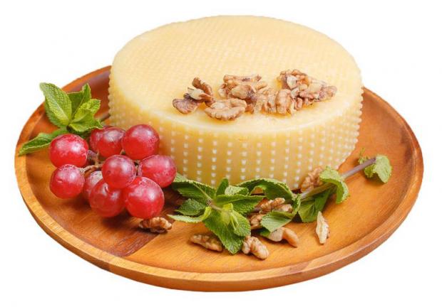 Сыр полутвердый Fratelli Spirini Mucca dOro 46% БЗМЖ, 200 г