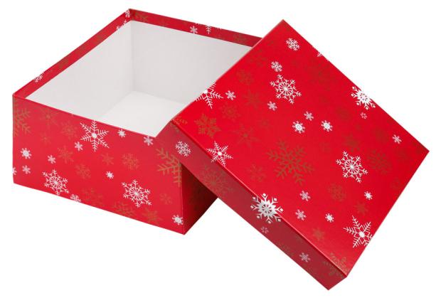 

Коробка квадратная Miland одинарная Новогодние снежинки на красном, 15,5х15,5х9 см