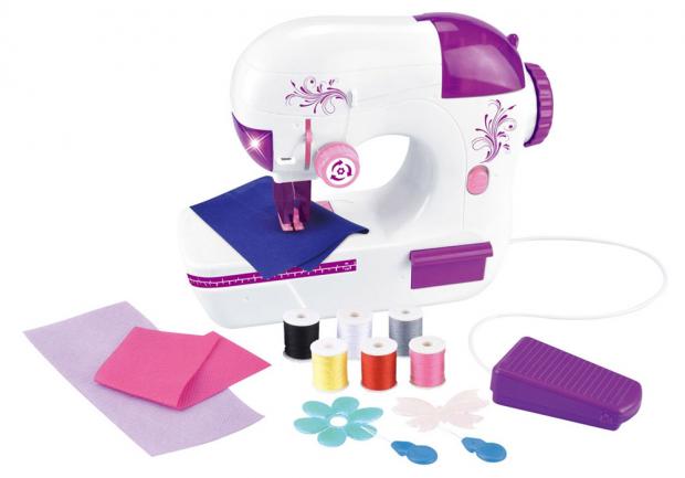 

Швейная машинка One Two Fun, 27х21 см