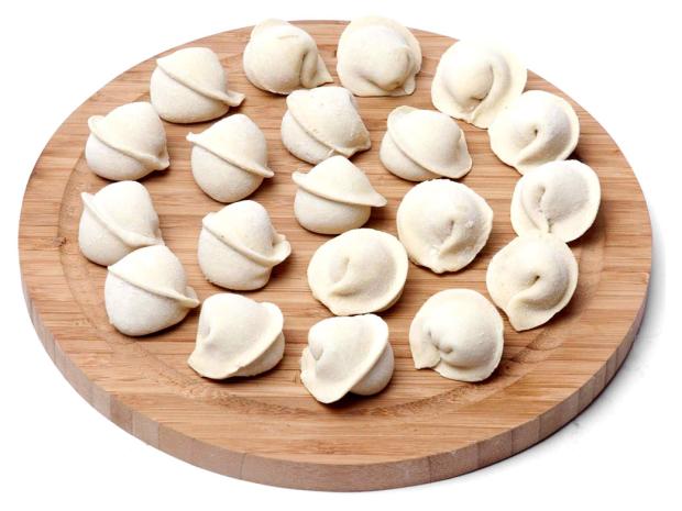 Пельмени Домашний повар Премиум голд с говядиной и курицей, вес
