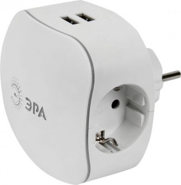 

Тройник Эра 3 гн 220V+2xUSB 2000mA c заземлением шторки белый